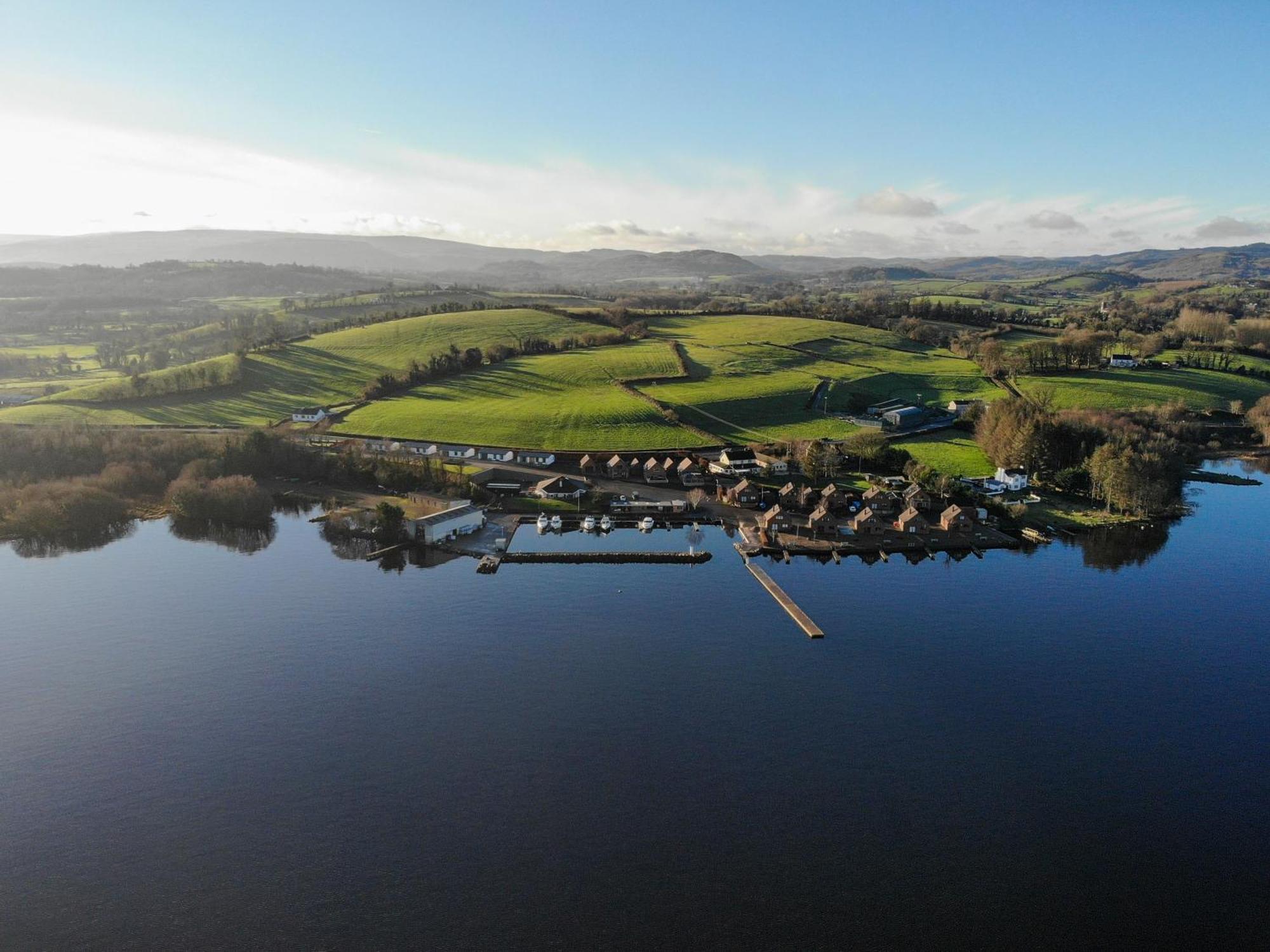 Tullybay Holiday Lodges Enniskillen Exterior photo